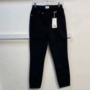 Elegant Black Straight Tailored Jeans for Women